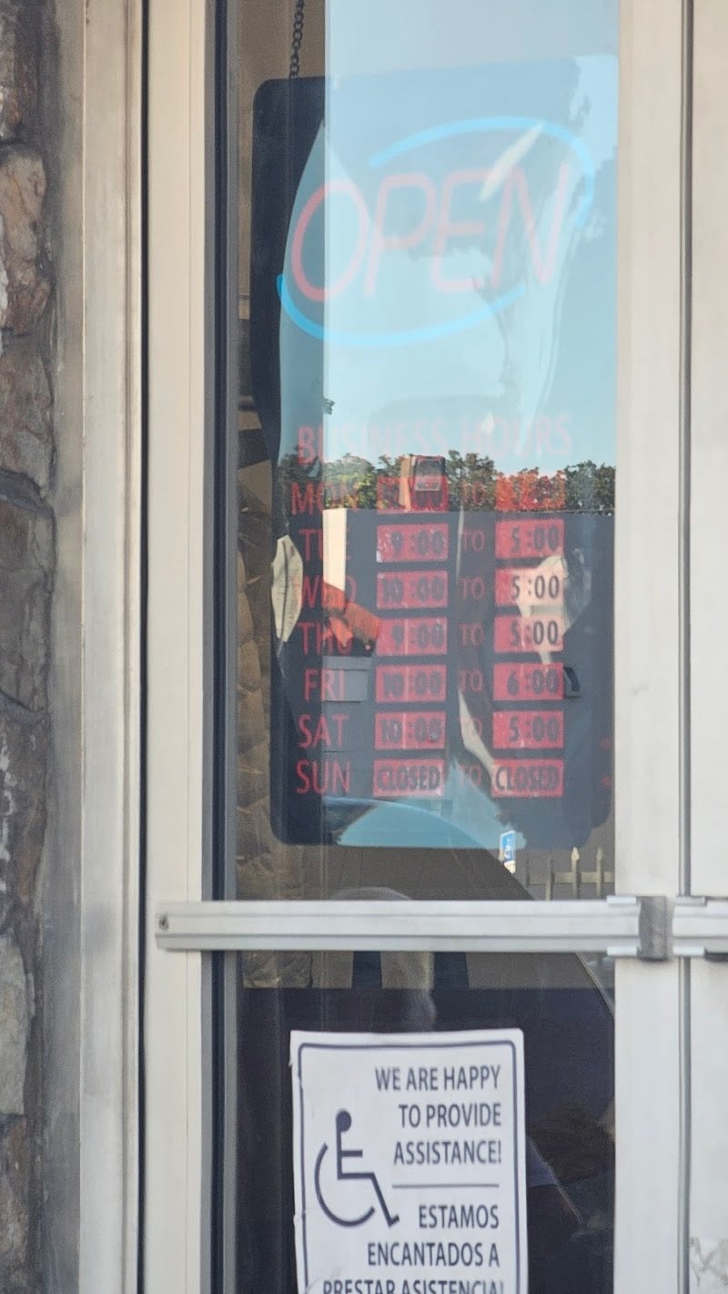Liquidsuds Dry Cleaner - Laundromat in FL 33142
