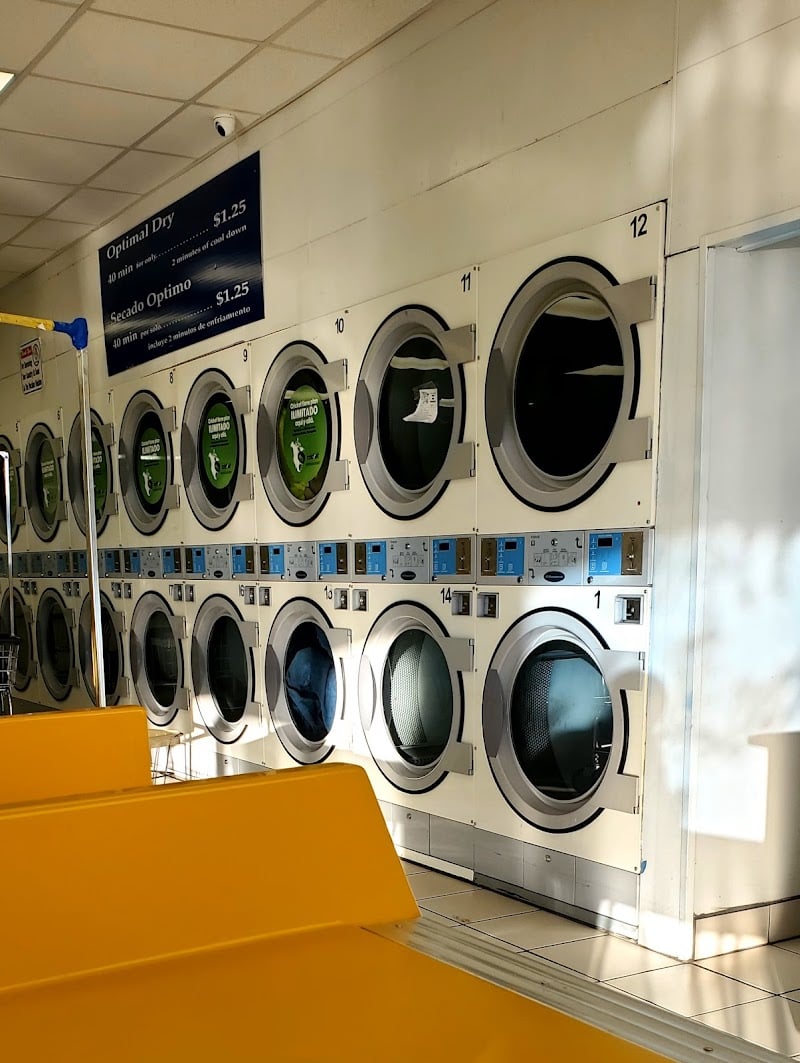 Loretto Laundromat - Laundromat in El Paso