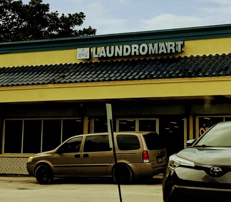 Macstar Laundromart - Laundromat in FL 33138