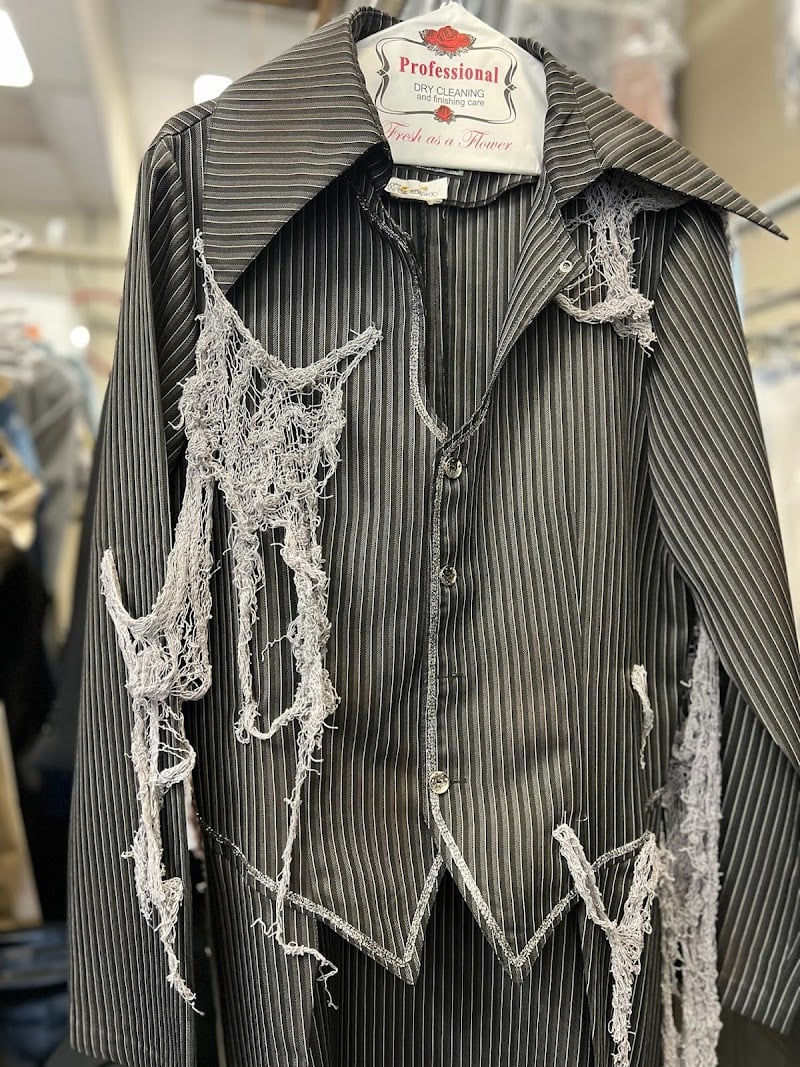 Metro Cleaners - Laundromat in CA 92704