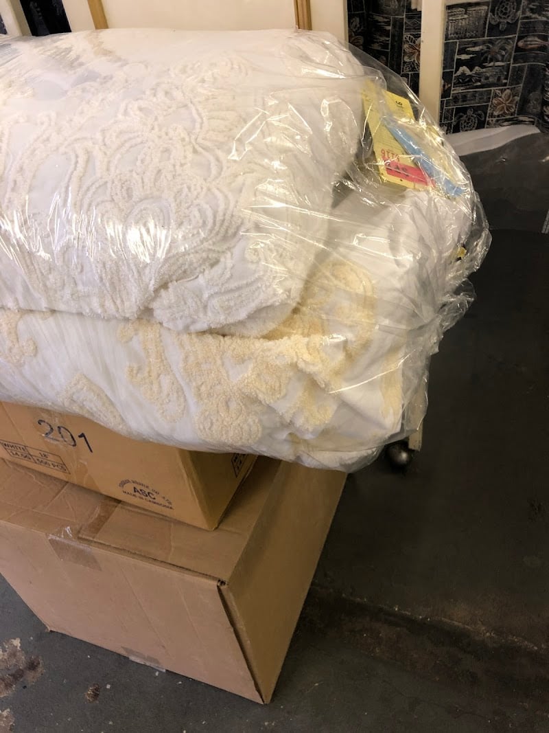 Meyerland Cleaners - Laundromat in Bellaire