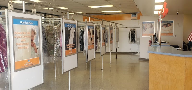 Morena - Laundromat in CA 92518