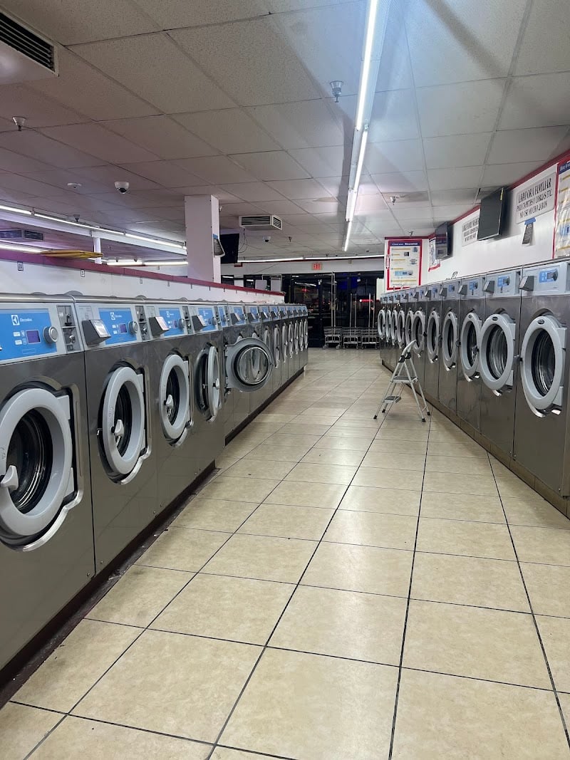Mountain Card Laundry - Laundromat in CA 92376