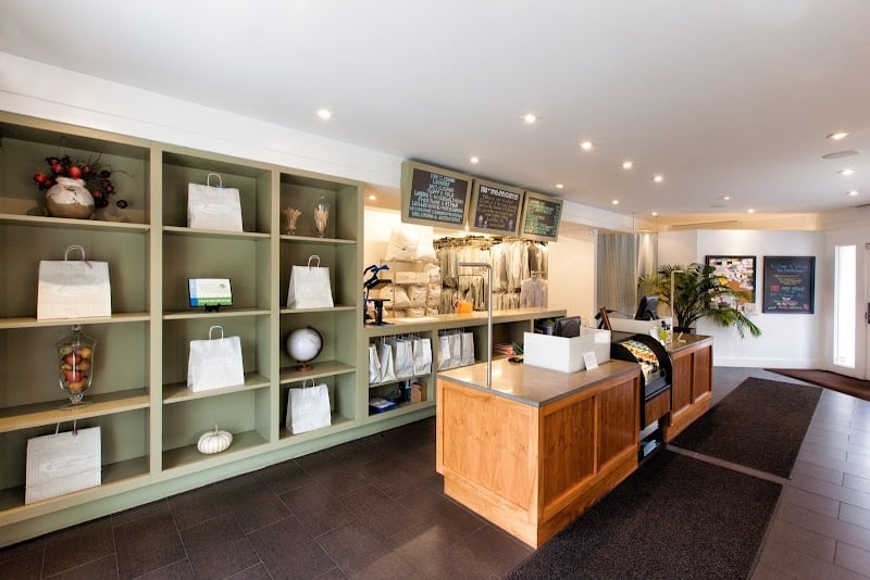 Mulberrys Dry Cleaners and Laundry - Laundromat in CA 94107