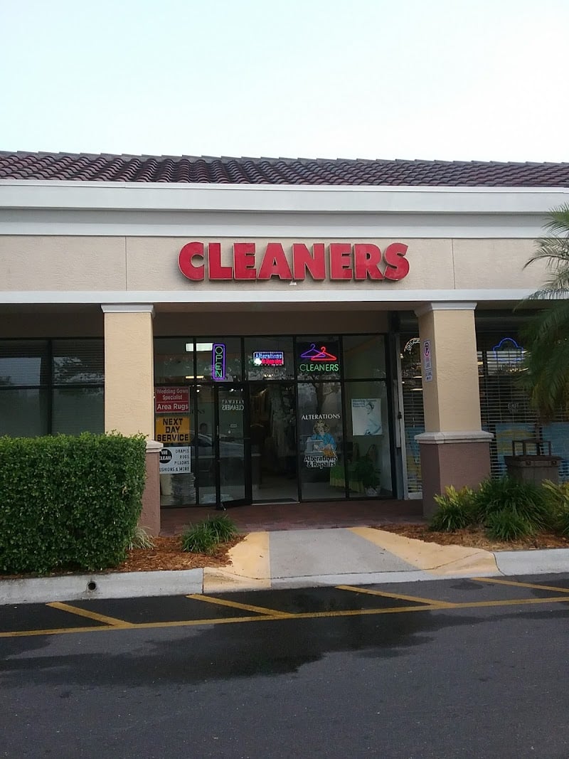 Parkway Cleaners - Laundromat in FL 34243