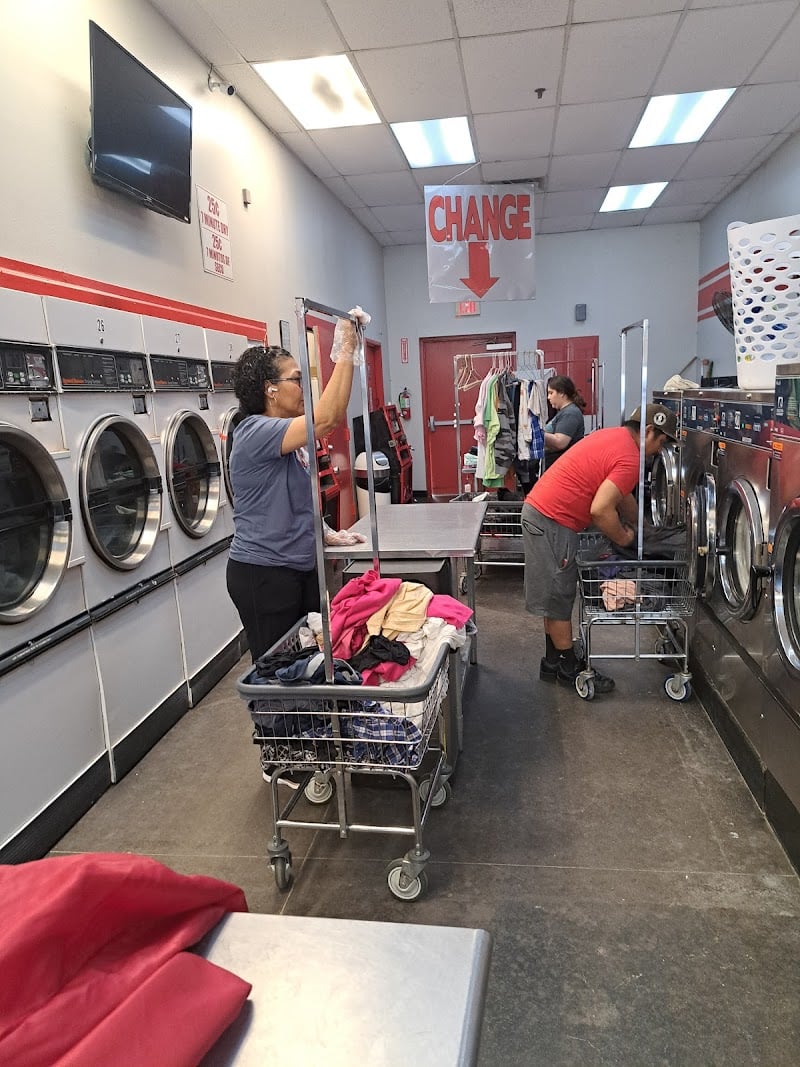 Red's Laundry - Laundromat in Little Elm