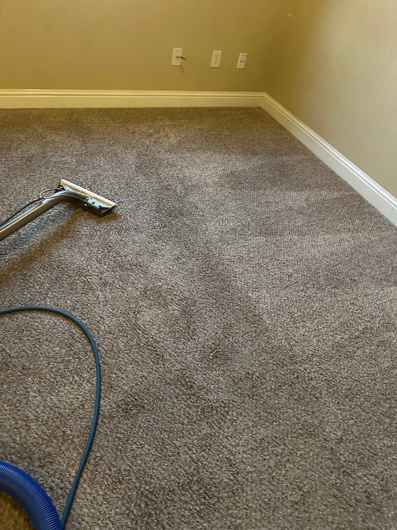 Rm Cleaning Services - Laundromat in CA 93277
