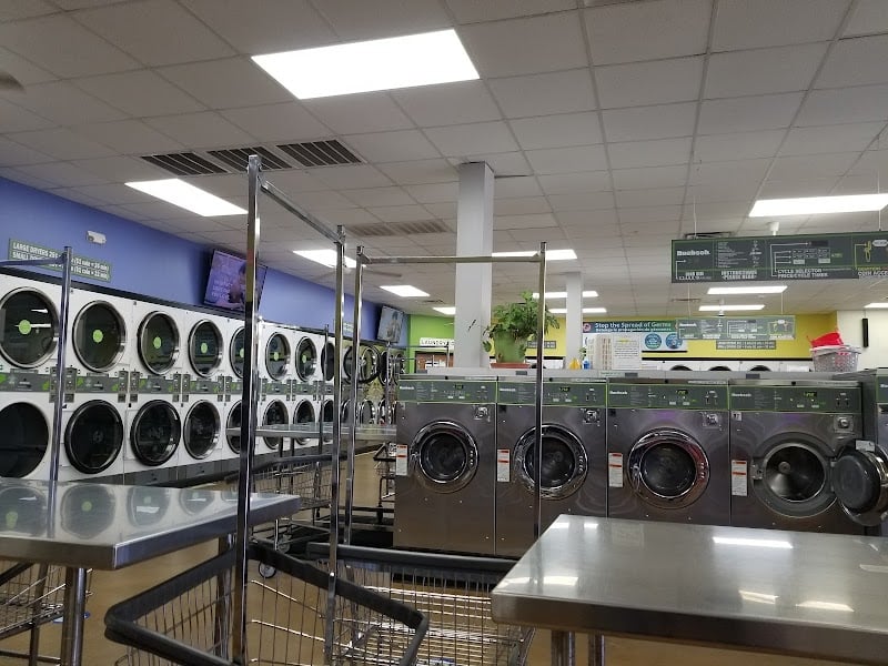 Saginaw Laundry Center - Laundromat in Saginaw