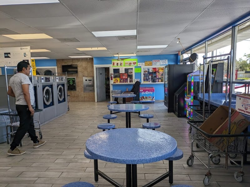Samoset laundromat - Laundromat in FL 34208