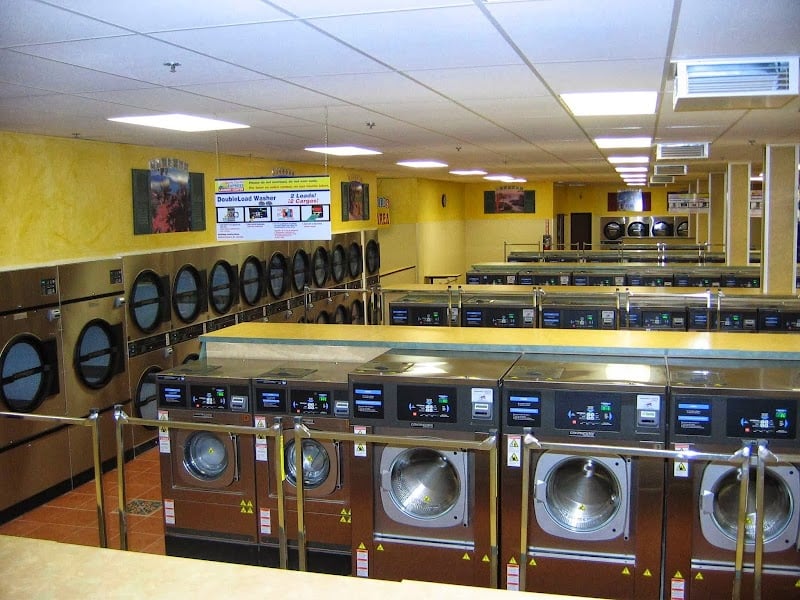 Santa Clarita Laundry - Laundromat in CA 91351