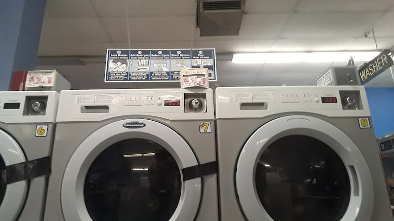 Sea Breeze Laundromat - Laundromat in CA 92867