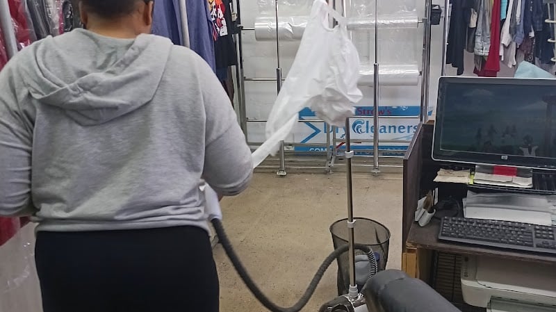 Strow's Dry Cleaners - Laundromat in FL 32206