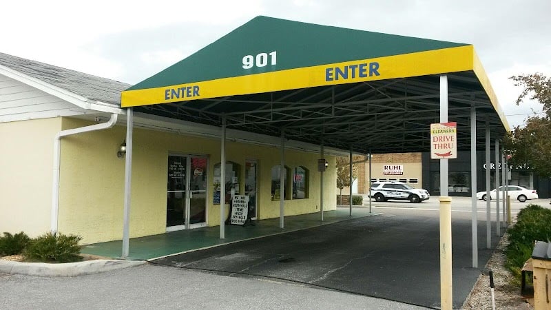 Sun Country Cleaners - Laundromat in FL 33704