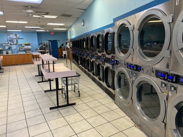 Sunshine Laundry Center - Laundromat in FL 34952