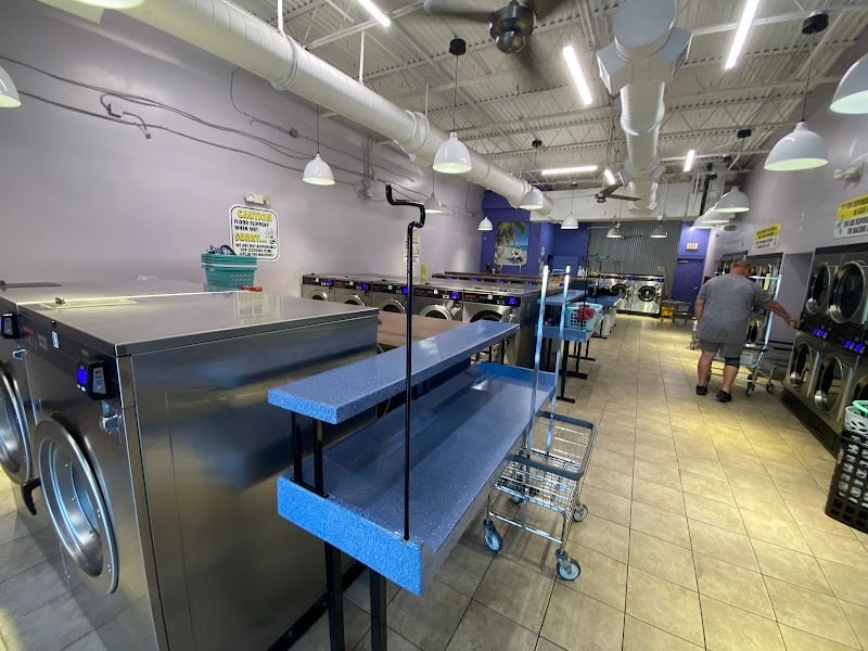Sunshine Laundry Center - Laundromat in FL 34952
