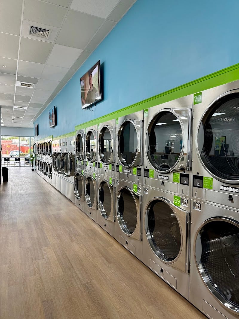 Surf -N- Laundry - Laundromat in FL 32504