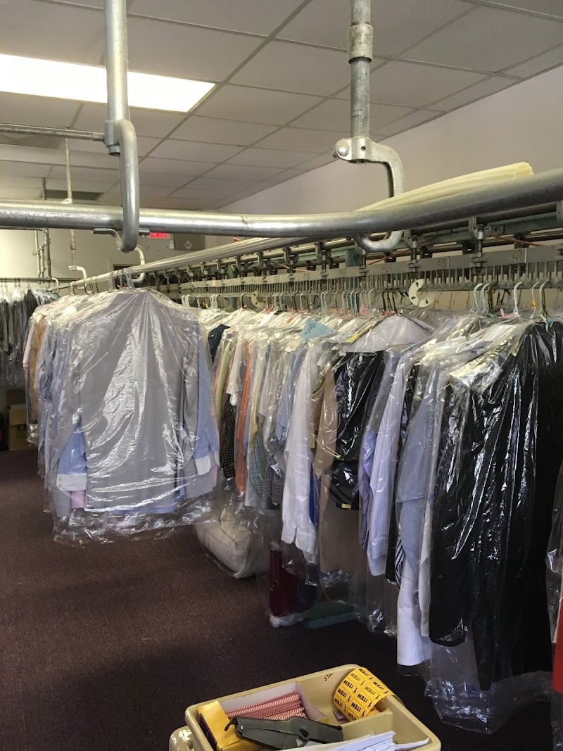 Swan Cleaners - Laundromat in FL 33433