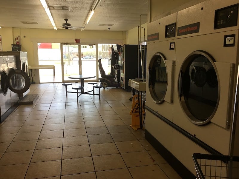 Tampa Bay Area Laundries - Laundromat in FL 33705