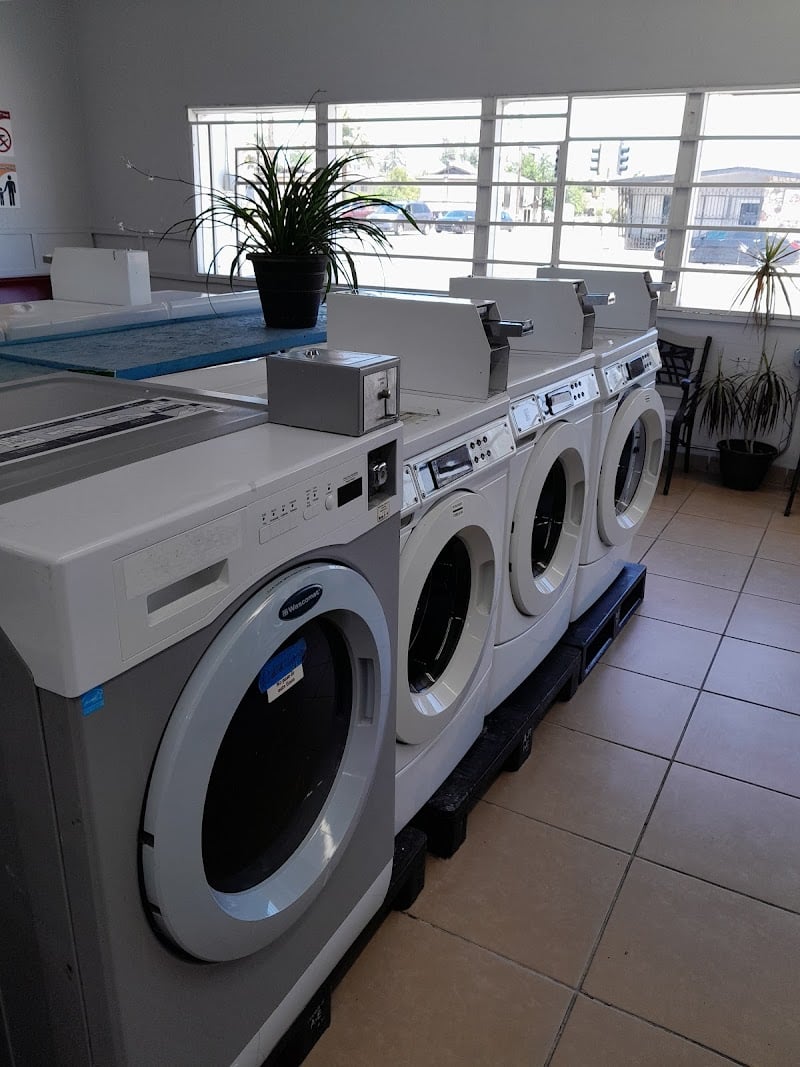The Laundry Lounge - Laundromat in CA 93301