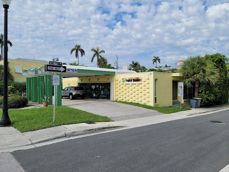 Tropical Cleaners & Laundry - Laundromat in FL 33480