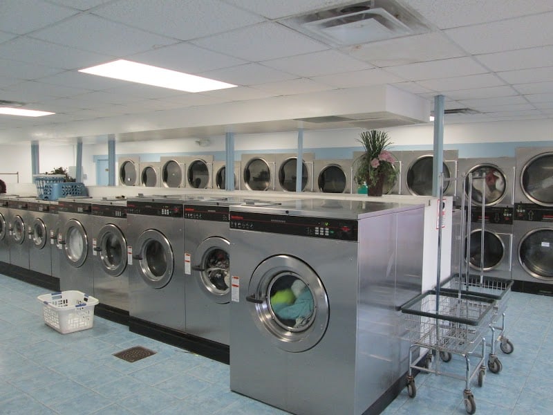 University Laundromat - Laundromat in FL 32304