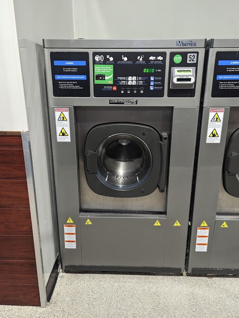 Valencia Express Laundry Center - Laundromat in CA 91355