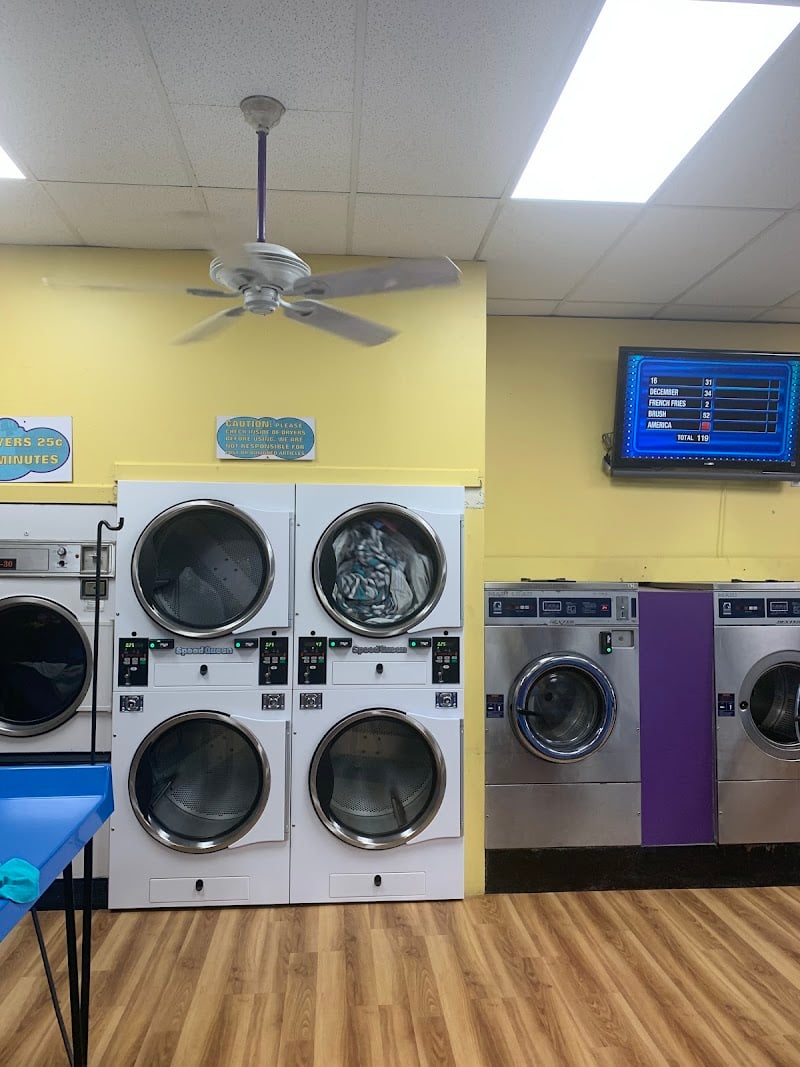 Wash House Laundromat - Laundromat in FL 34285