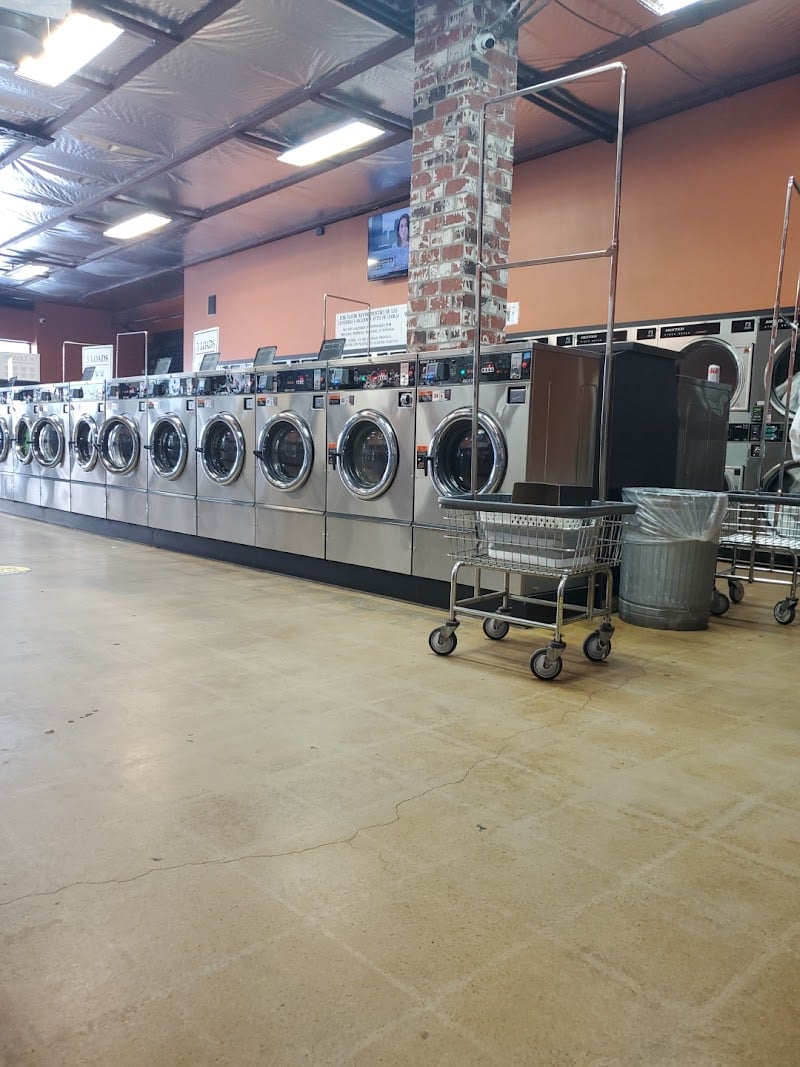Wash N Go Laundry - Laundromat in CA 92104