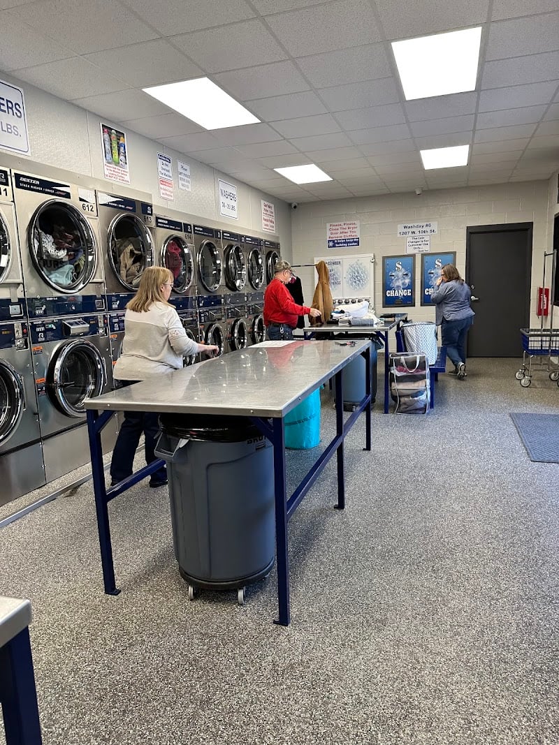Washday Laundry - Laundromat in Tyler