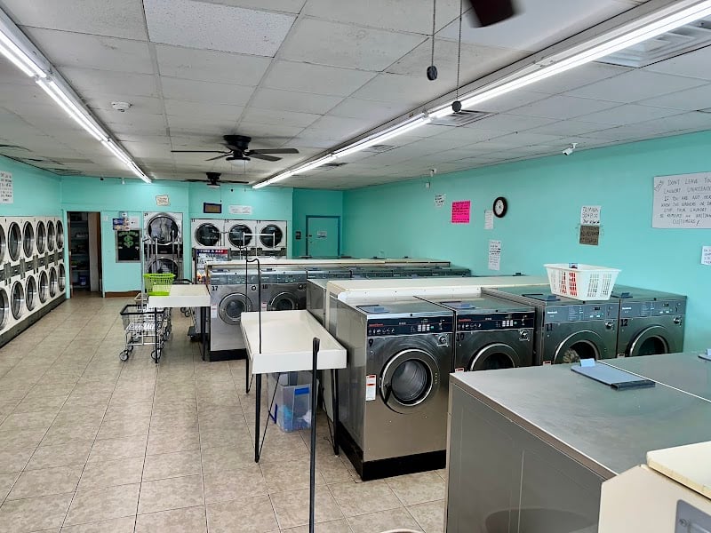 Wells Road Laundry Inc - Laundromat in FL 32073