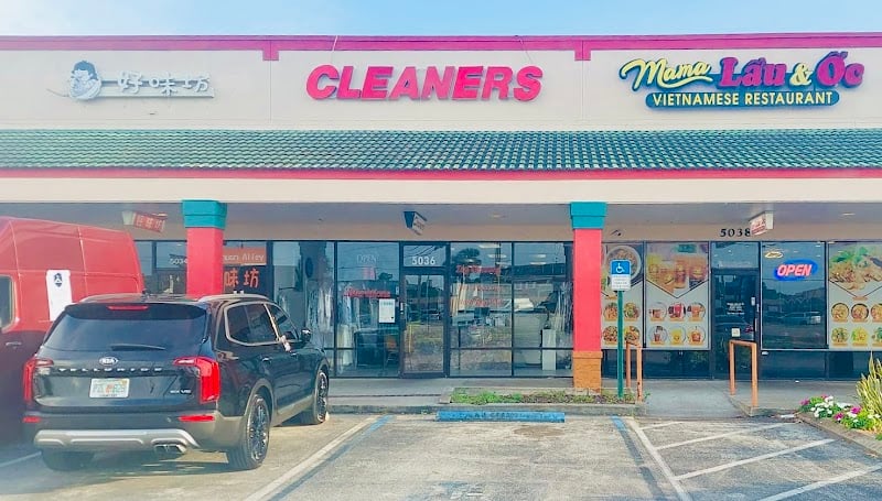Westside Dry Cleaners Orlando - Laundromat in FL 32808