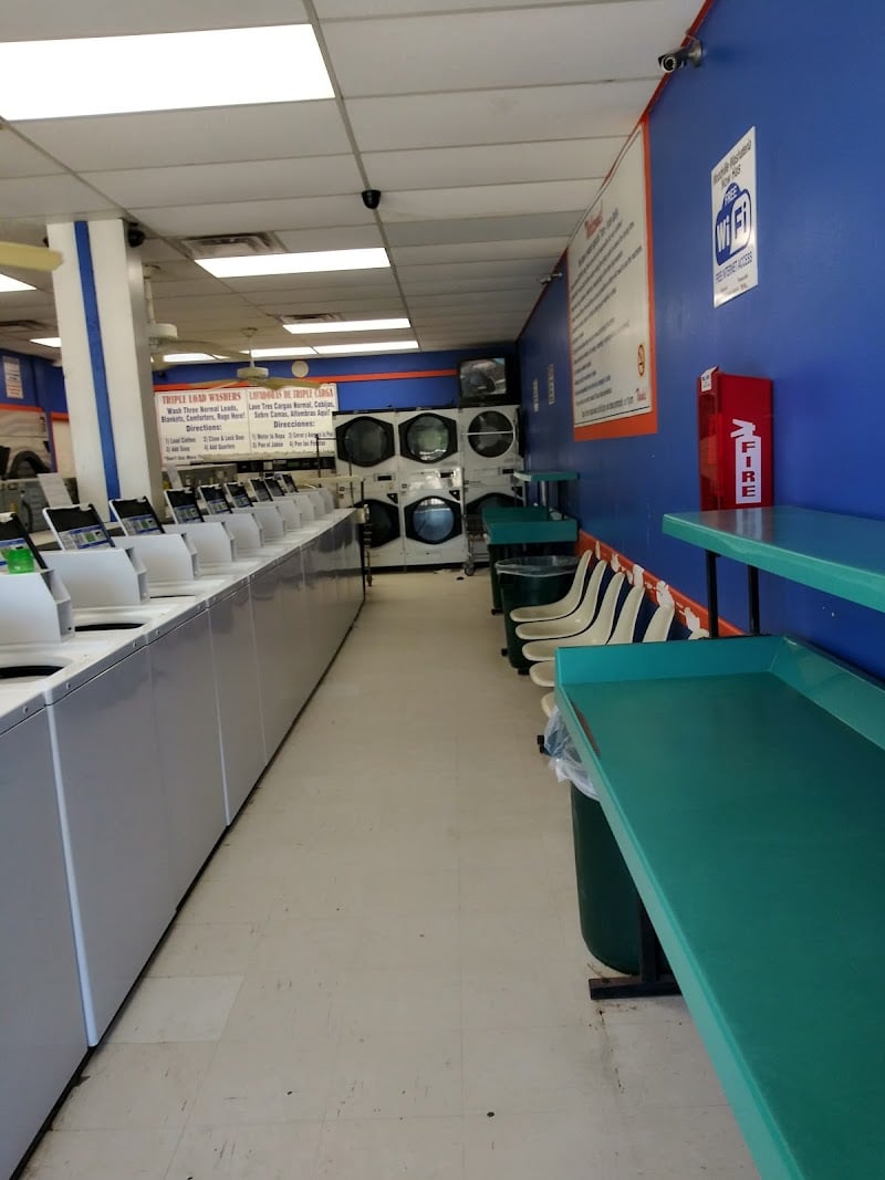 Woodville Washateria - Laundromat in Bryan