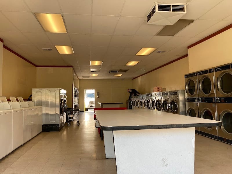 Z A Laundromat - Laundromat in CA 92316