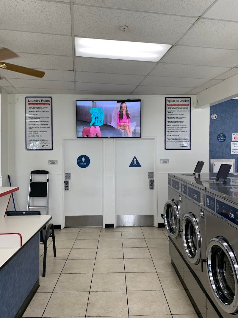 Community Laundry - Laundromat in CA 90059
