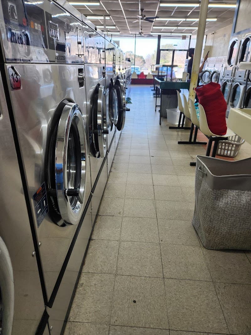 E-Z Wash - Laundromat in San Antonio