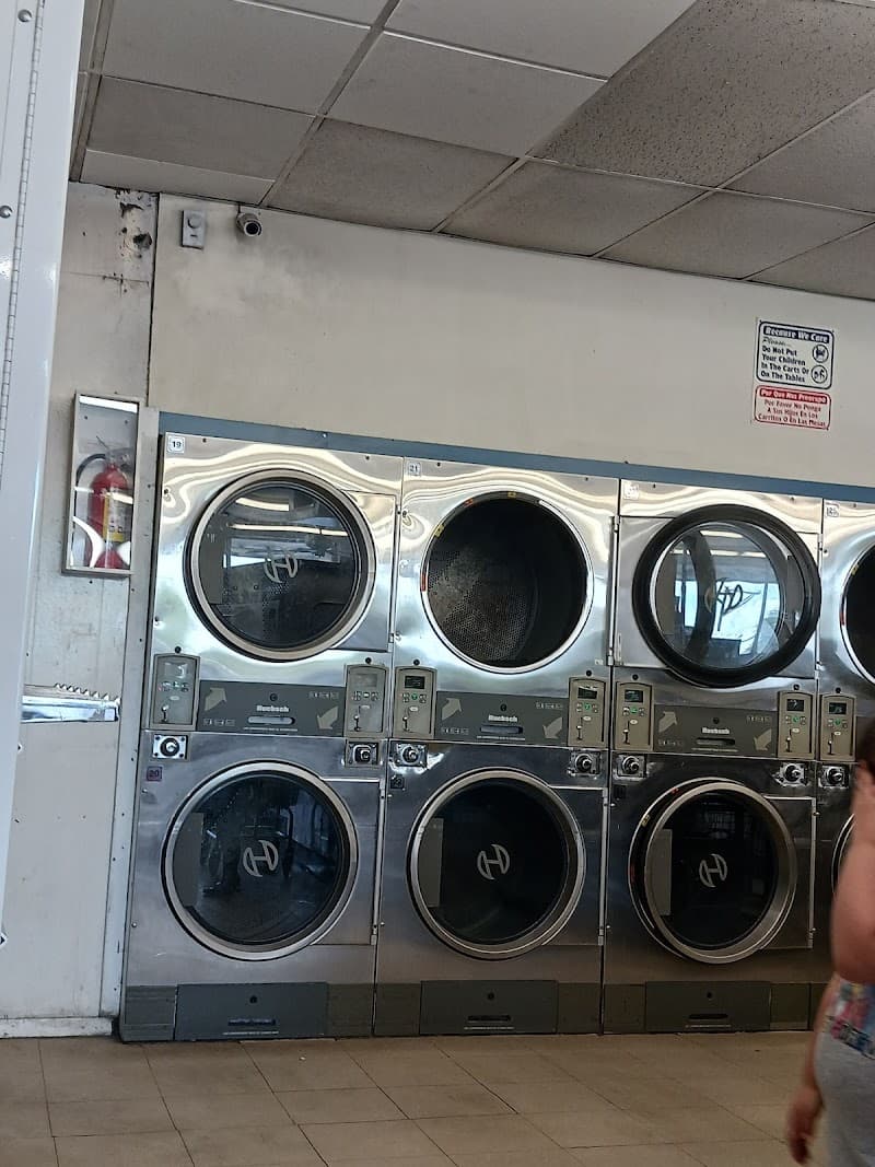 E-Z Wash - Laundromat in San Antonio