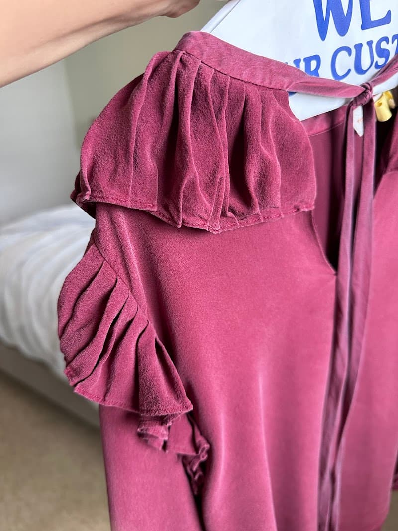 Hamper - Dry Cleaning & Laundry Delivery - Laundromat in Houston