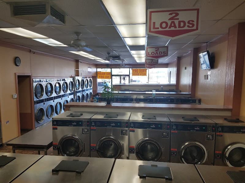 Happy Wash And Dry - Laundromat in CA 93703