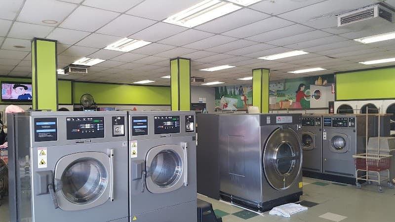 Luxe Laundries East LA #2 - Laundromat in CA 90063