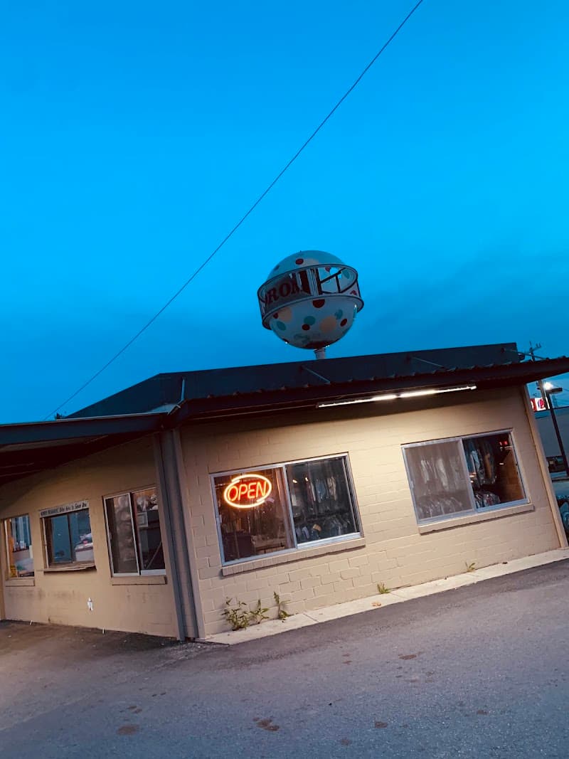 Mission Cleaning Center - Laundromat in San Antonio