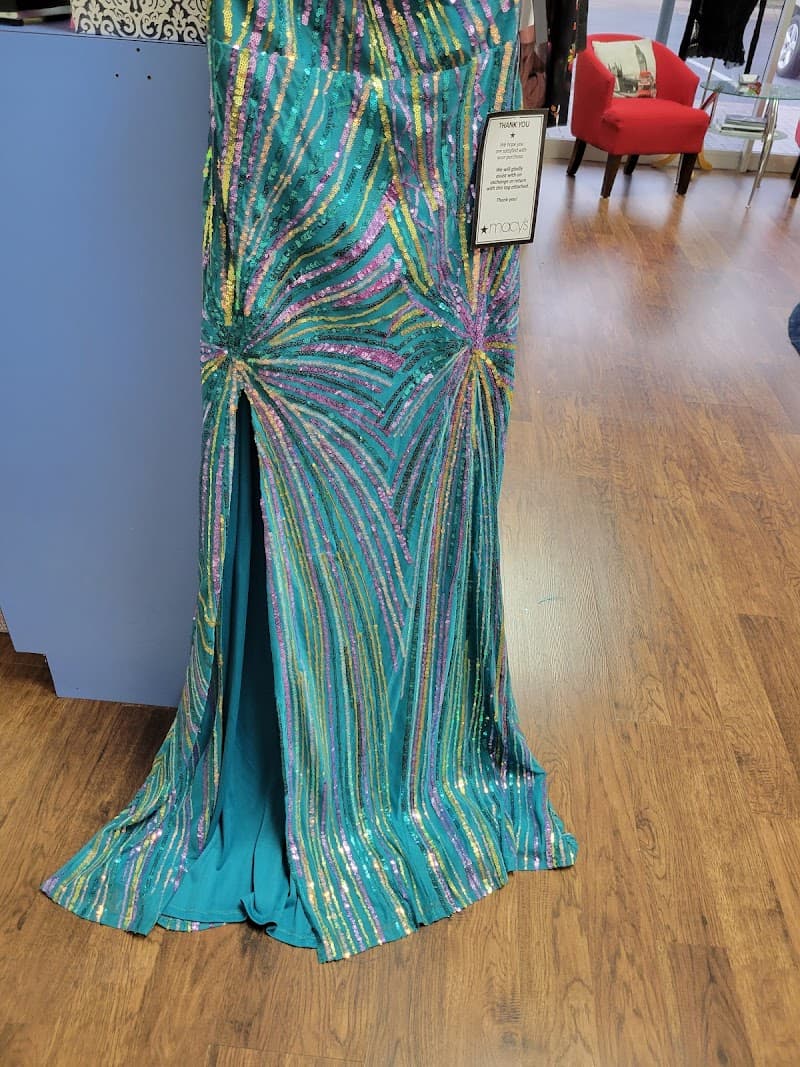 Spirit Alterations - Laundromat in Houston