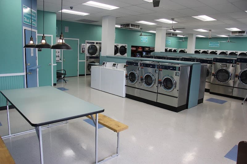 SuperClean Laundromats - Laundromat in CA 93710