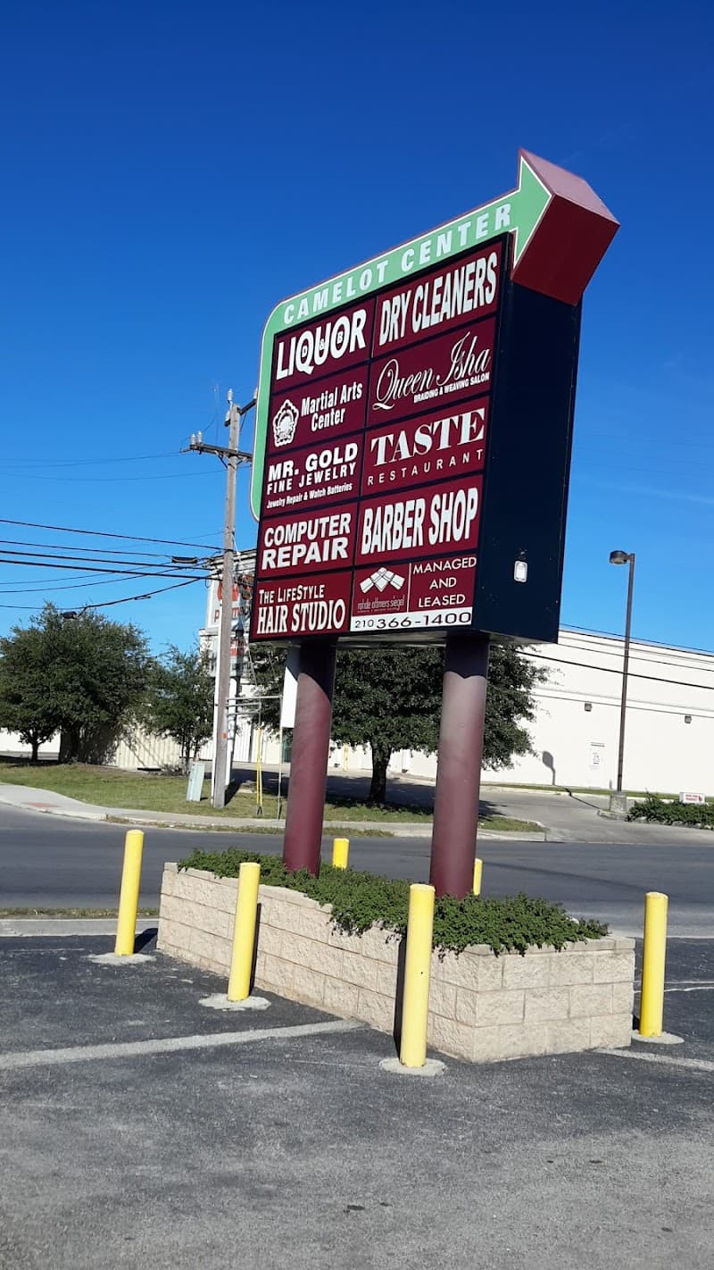 Swan Cleaners - Laundromat in San Antonio