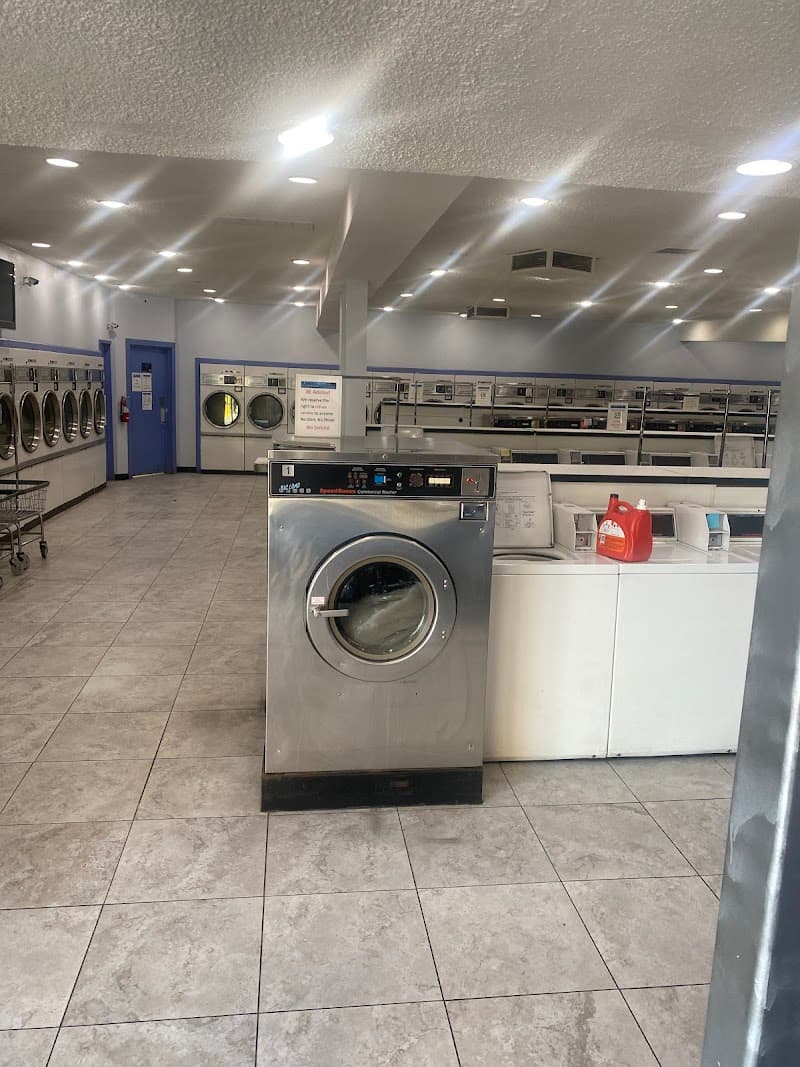 The Hollywood Laundry - Laundromat in CA 90046