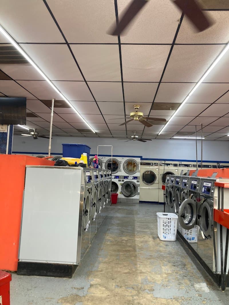 Victoria Cleaners & Washateria - Laundromat in Houston
